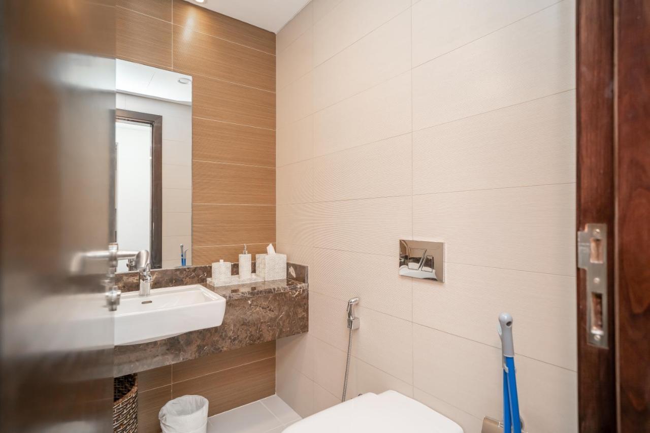 Apartamento Luton - Sparkle Towers, Marina 20ab 7 *