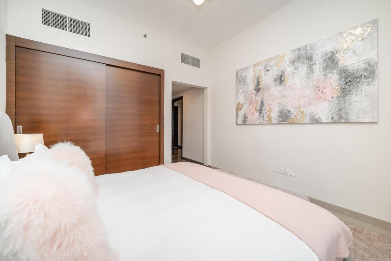 Luton - Sparkle Towers, Marina 20ab 7 Apartamento
