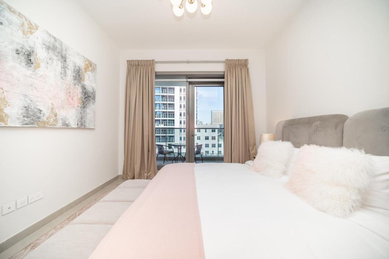 Luton - Sparkle Towers, Marina 20ab 7 Apartamento