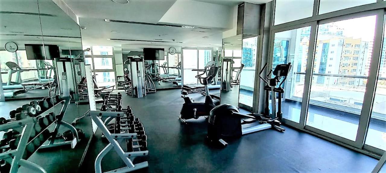 Gorgeous 1 Bed With Balcony - Walk Distance Dubai