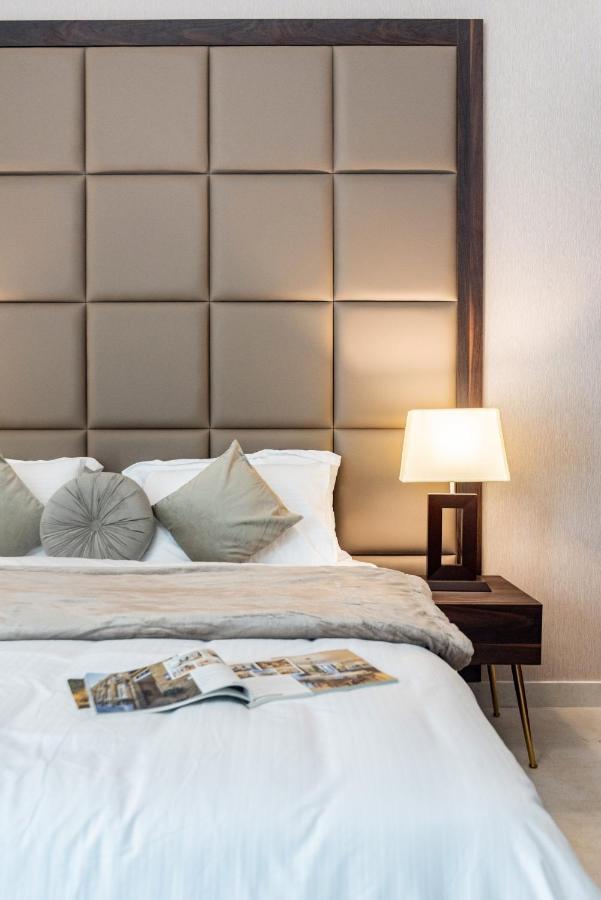 Baytik -classy 2br Al Barsha Apartamento *