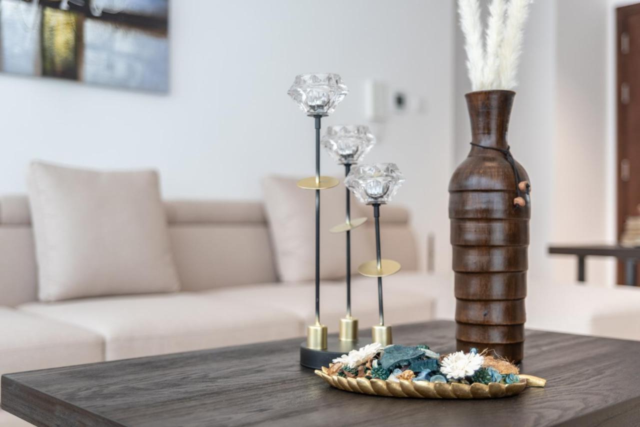 Apartamento Baytik -classy 2br Al Barsha Dubái