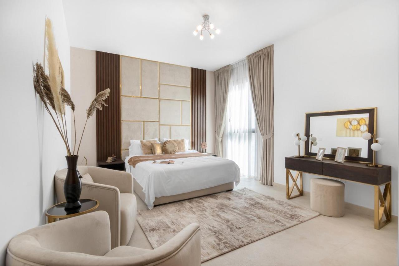 Baytik -classy 2br Al Barsha Apartamento
