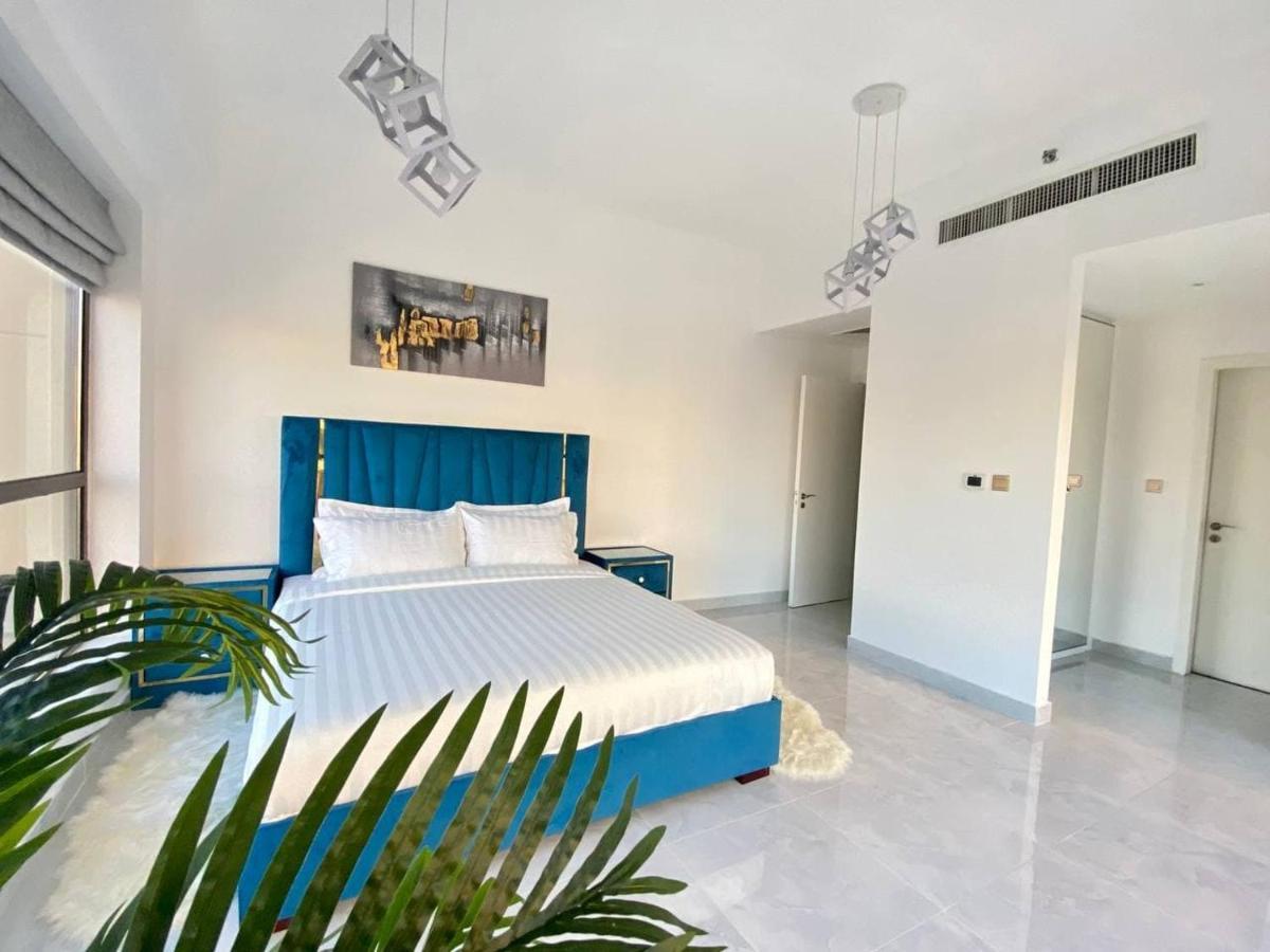 Luxury Jbr , Beach , Pool , Parking Apartemen Dubai