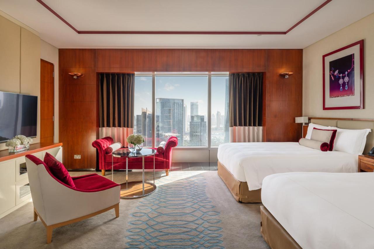 Jumeirah Emirates Towers 5* Dubái