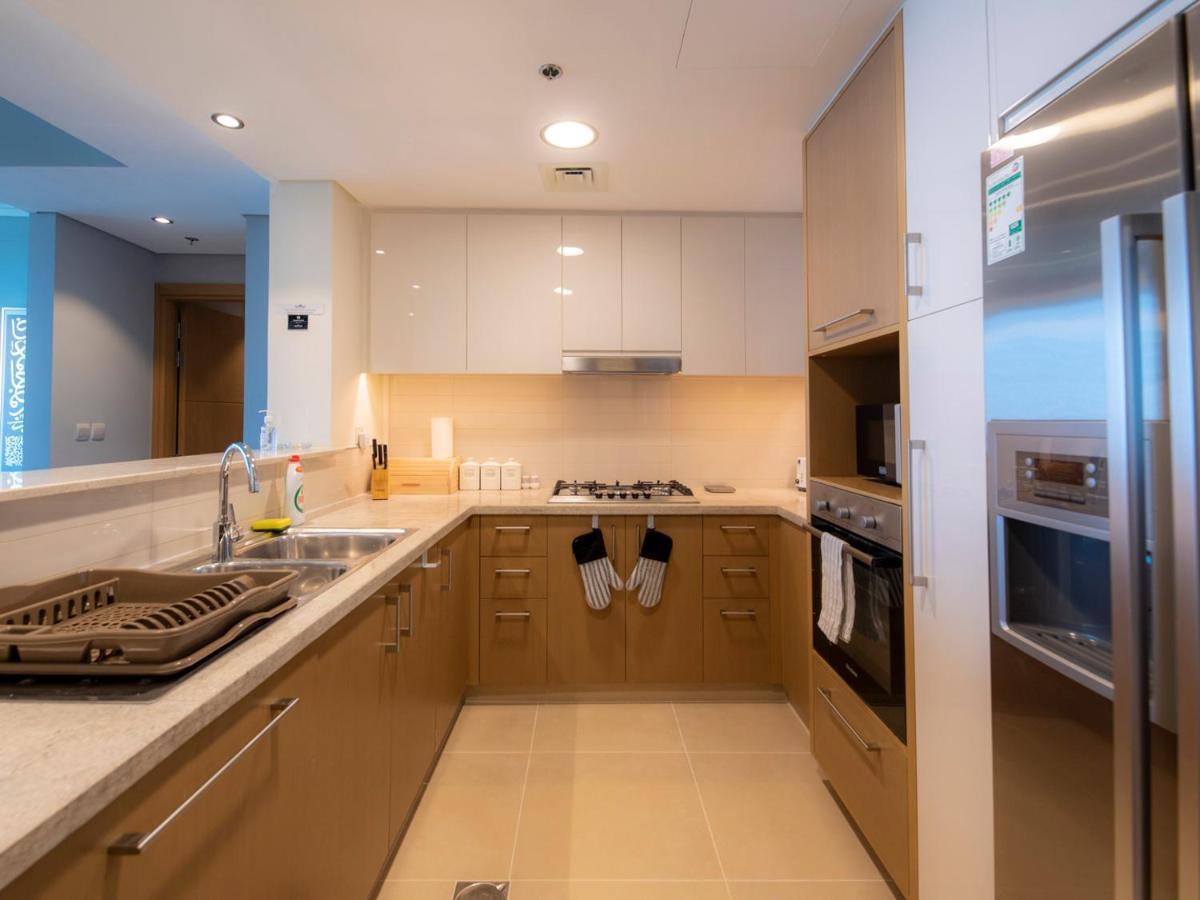 First Class 2br With Full Skyline & Sea View Dubai