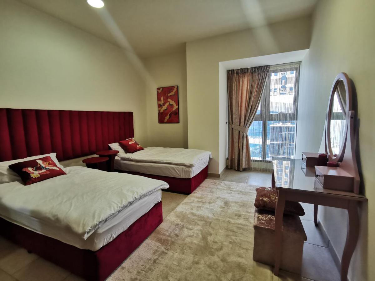 Serenity 3br Palm View In Marina Apartamento *