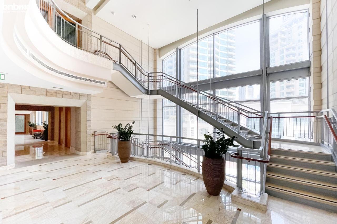 Dubai Marina 2Br Apt - Pool, Gym & Balcony Appartement Dubai