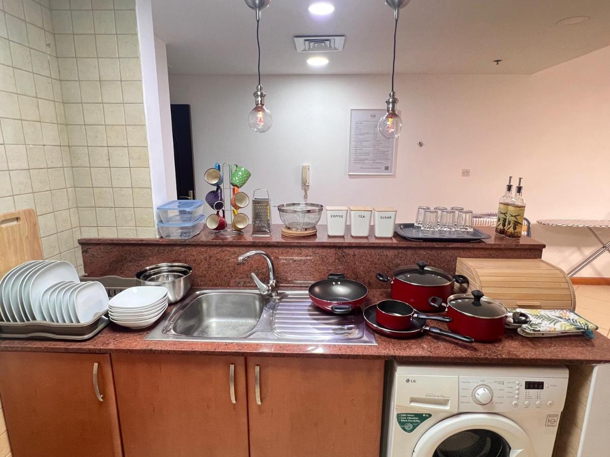 1 Bedroom Facing Pool, Close To Metro Station Appartement