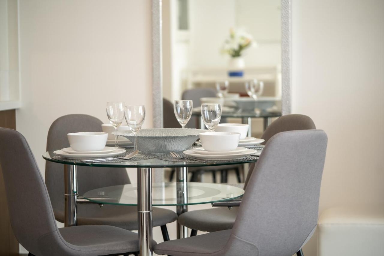 Higuests - Chic In Jvc With Panoramic City Views Apartamento Dubái