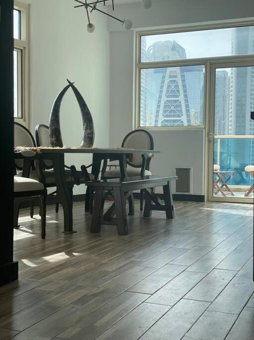 Unique 3br Duplex With Marina Views Apartment