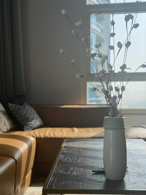 Unique 3br Duplex With Marina Views