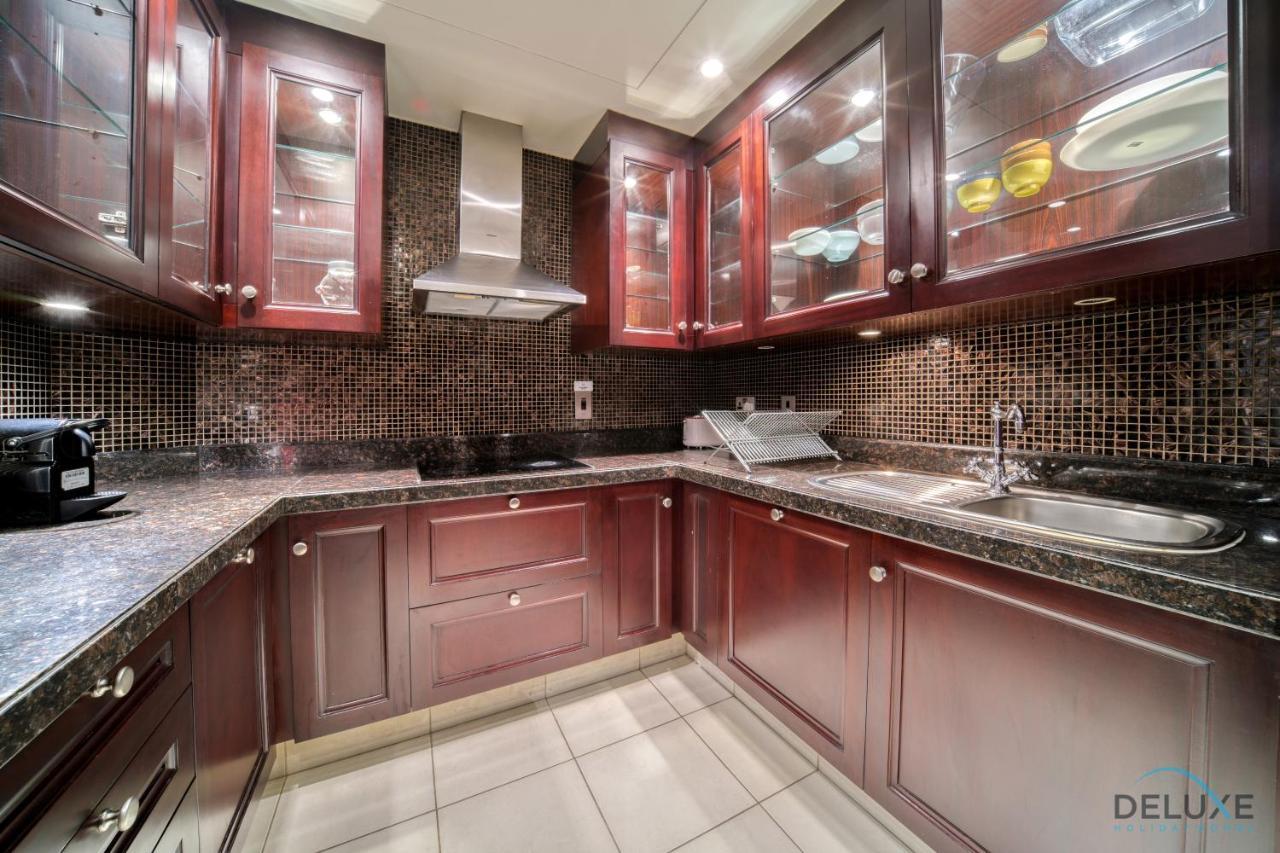 Short Distance From Burj Khalifa & Mall 1br Unit, Yansoon 5, Downtown By Deluxe Homes Appartement Dubai