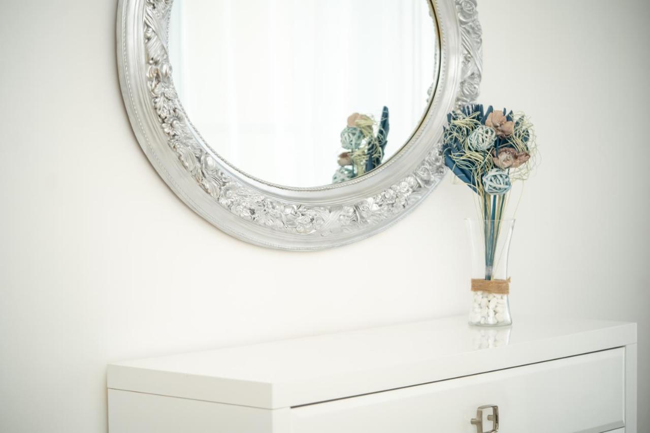 Higuests - Chic In Jvc With Panoramic City Views Dubái