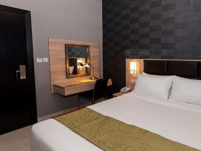 Florida Square Hotel