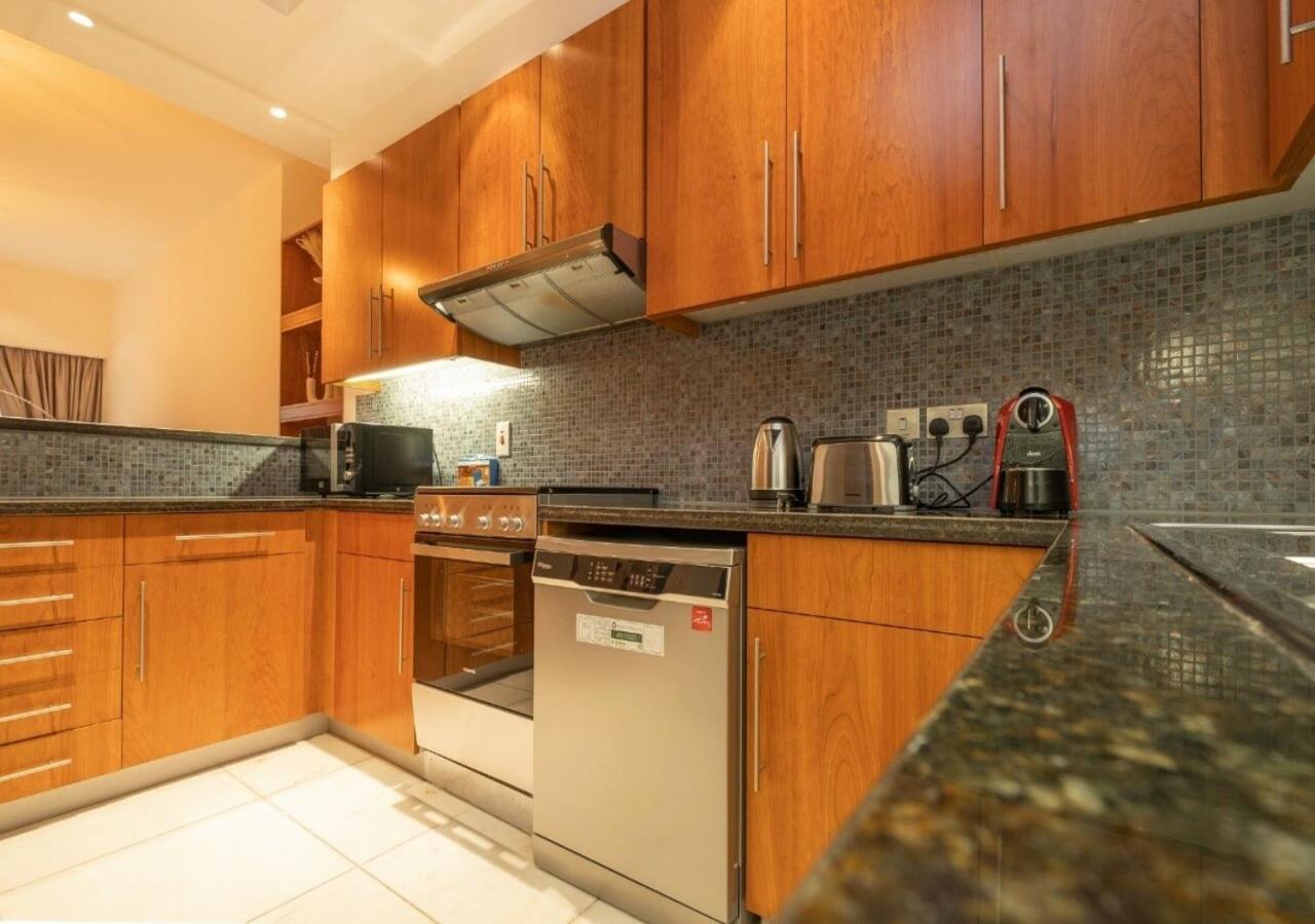 Hometown - Cosy 1 Bedroom With Brand New Furniture In Difc Apartamento