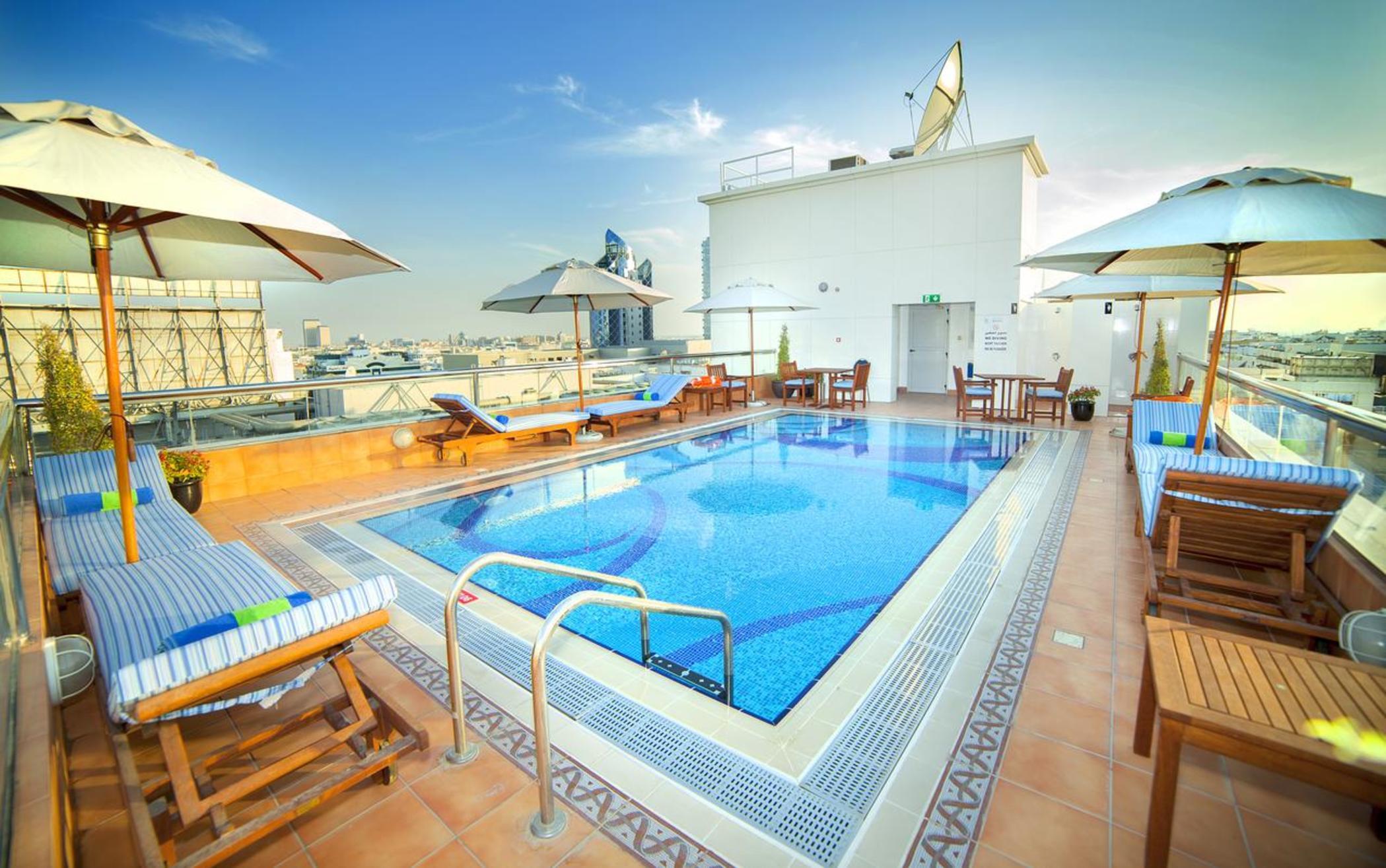 Raviz Center Point 4*