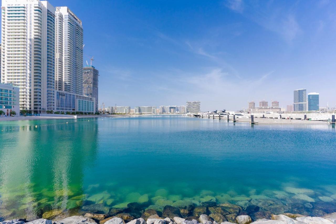 Luxfolio Retreats - Beautiful Full Sea & Palm View Apartment Dubai