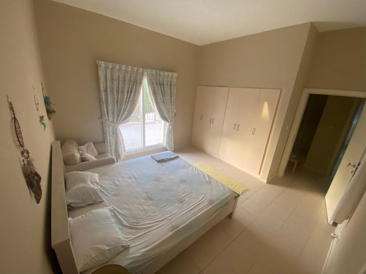 Villa Spacious 4-bedroom Villa, Children Friendly Dubai