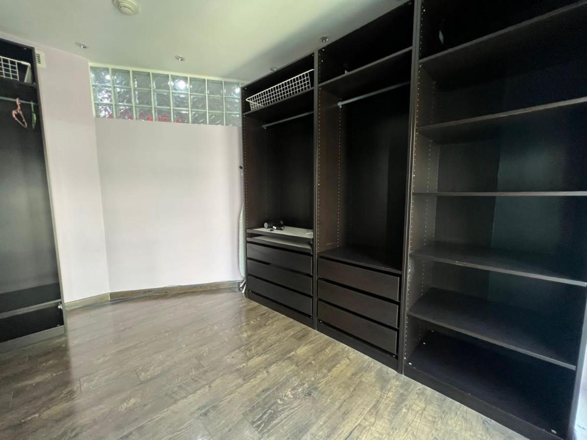 Beautiful And Cozy 2 Bedroom In The Heart Of Downtown