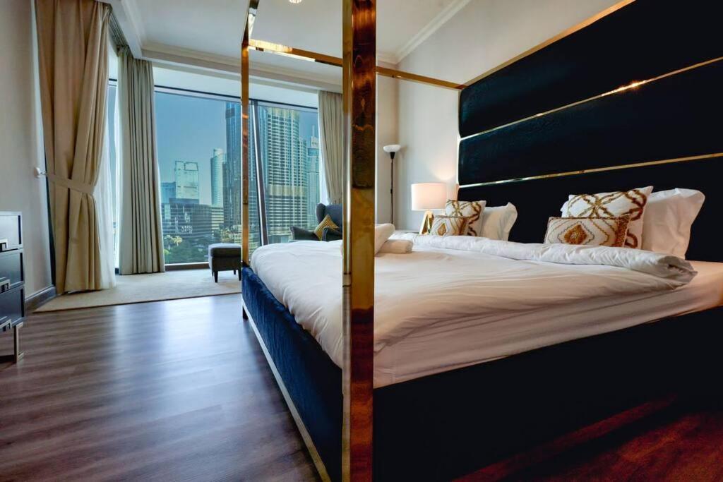 Magnificent Stunning 2 Bedroom With Burj Khalifa View Dubaï