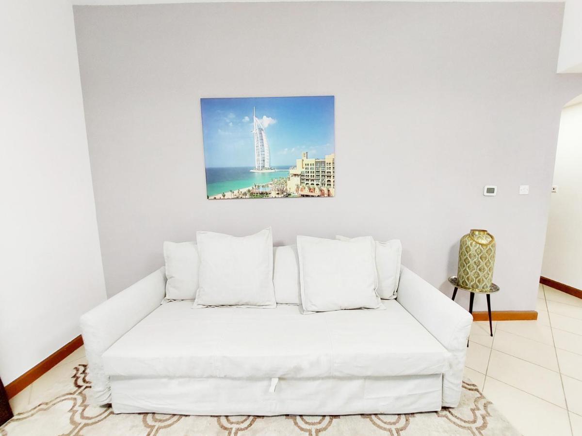 1 Bedroom Facing Pool, Close To Metro Station Appartement Dubai