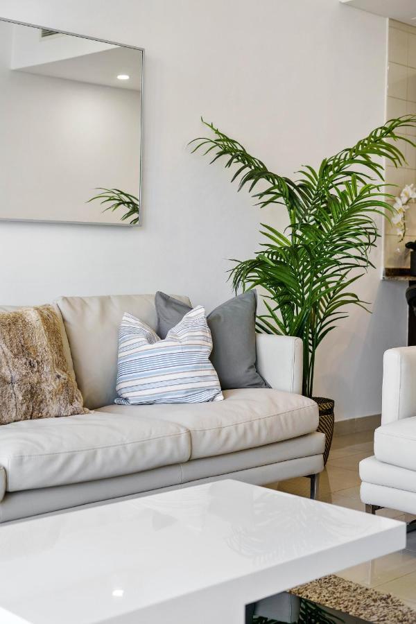 & Comfy 1br W/ Marina Views / Walk To * Dubái