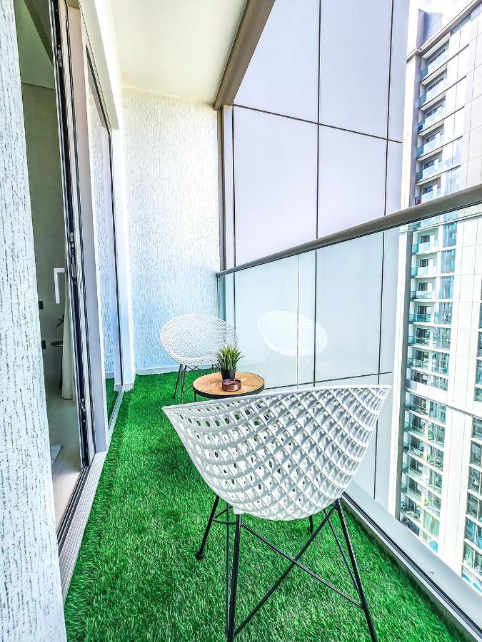 Phenomenal 1 Bedroom Near Burj Khalifa Apartemen Dubai