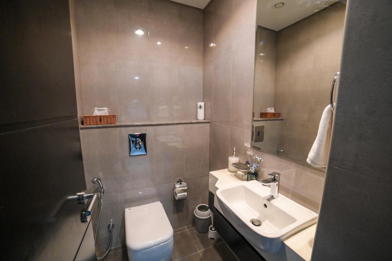 1bhk With Canal View Damac Merano Business Bay * Dubái
