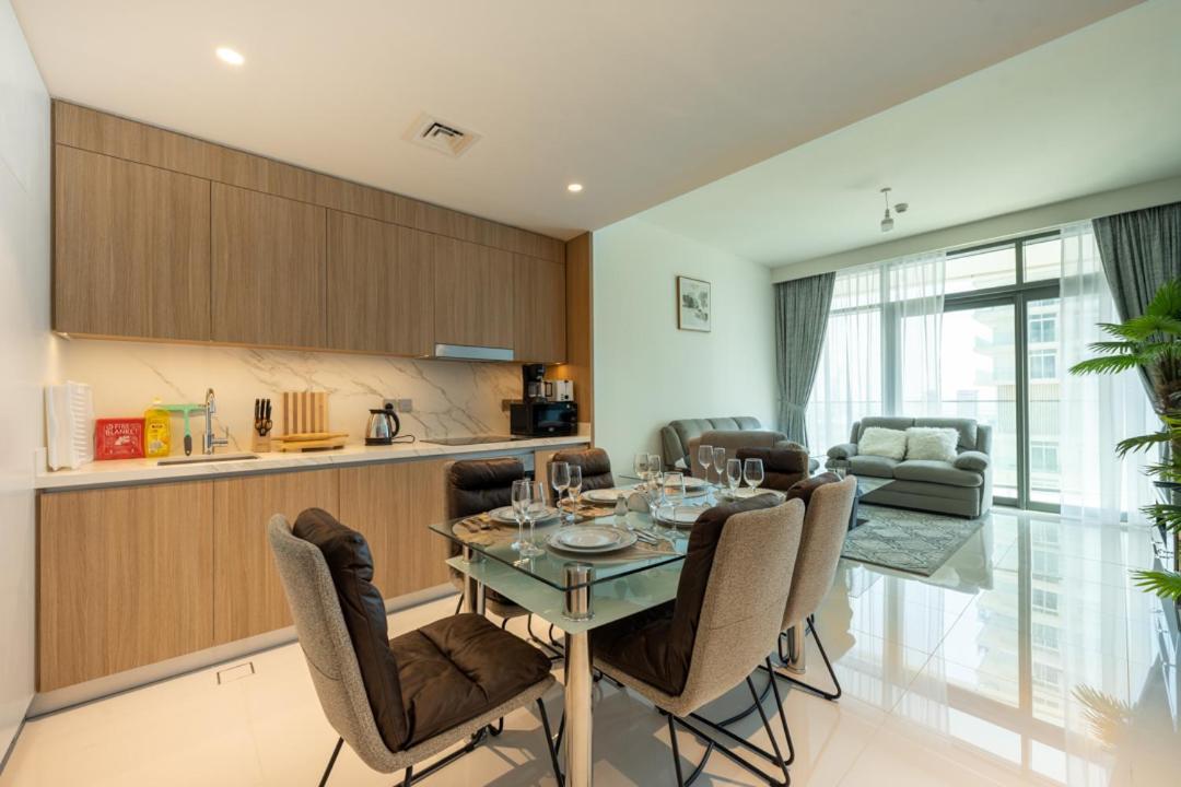 Emaar Beach Vista Tower 1 2bhk Fahh Appartement