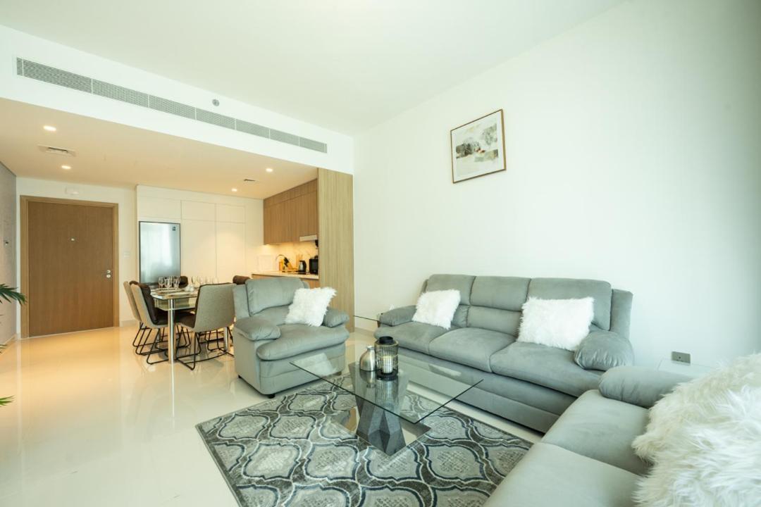 Emaar Beach Vista Tower 1 2bhk Fahh Appartement *