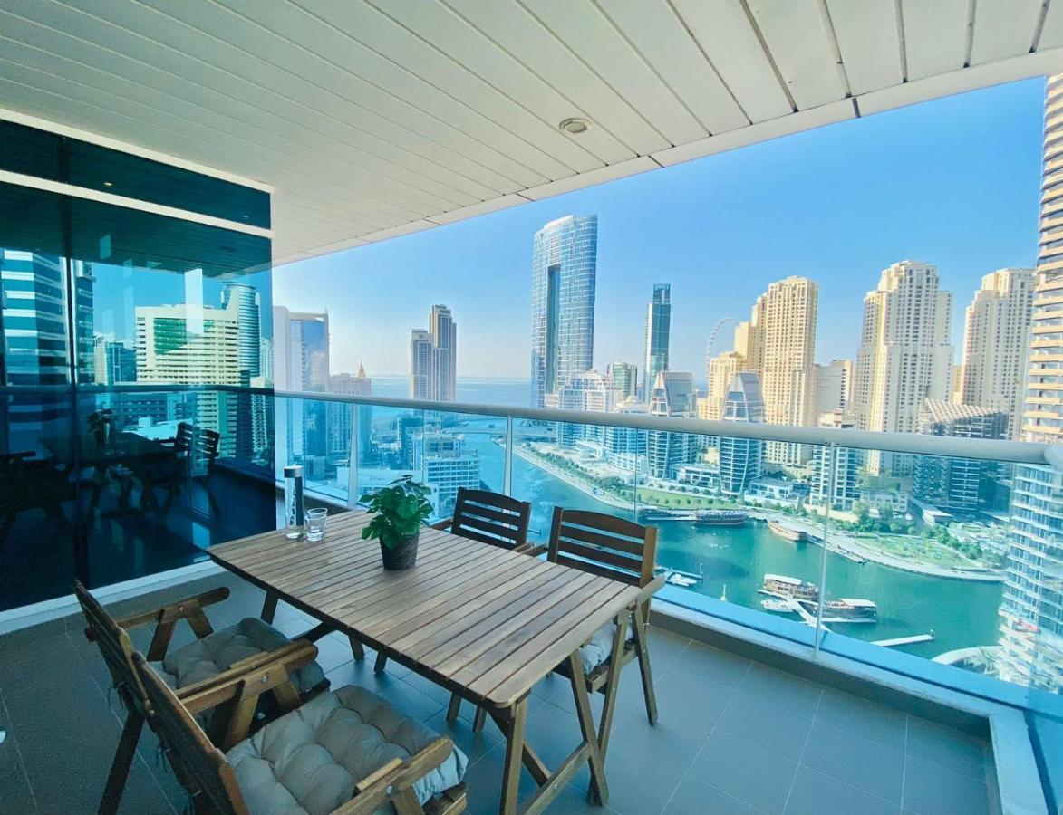 Higuests * Dubai