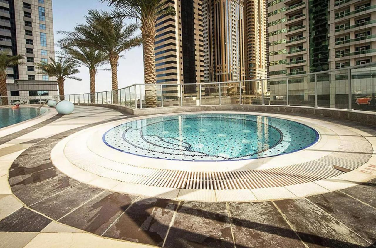 Maison Privee - High-floor Trendy With Marina, Palm & Ocean Vws Apartamento