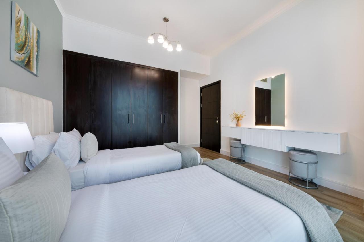 Maison Privee - High-floor Trendy With Marina, Palm & Ocean Vws *