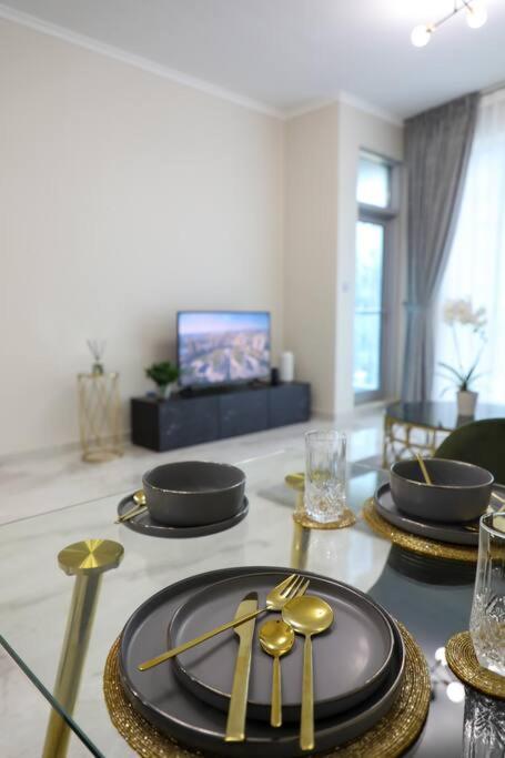 Deal!!! Brand New 1 Bed In The Heart Of Marina * Dubai