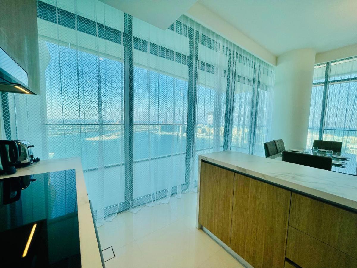 Dar Vacation - Magnificent Palm View White 3bdr Dubai