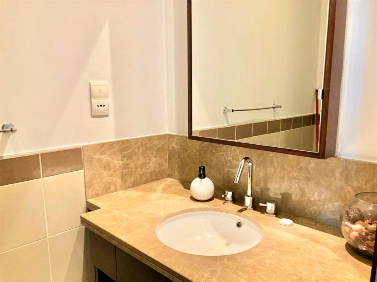 Stunning Downtown With Balcony Appartement