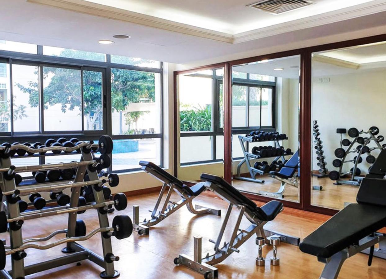 Apartment Rh - Beautiful Canal View, Sleek & Spacious Studio, Location *