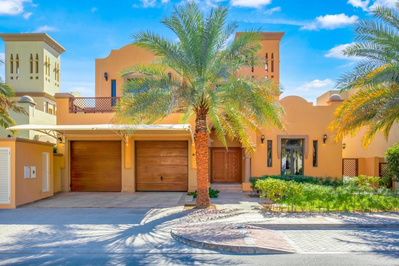 Fam Living - Palm Jumeirah - With Private Pool Pousada *