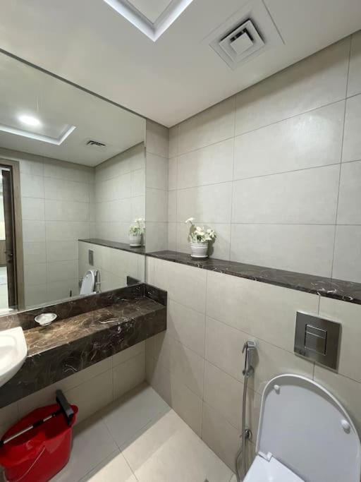 Lovely New 1 Bed Apt - Mirdif Hills Avenue Apartment Dubai