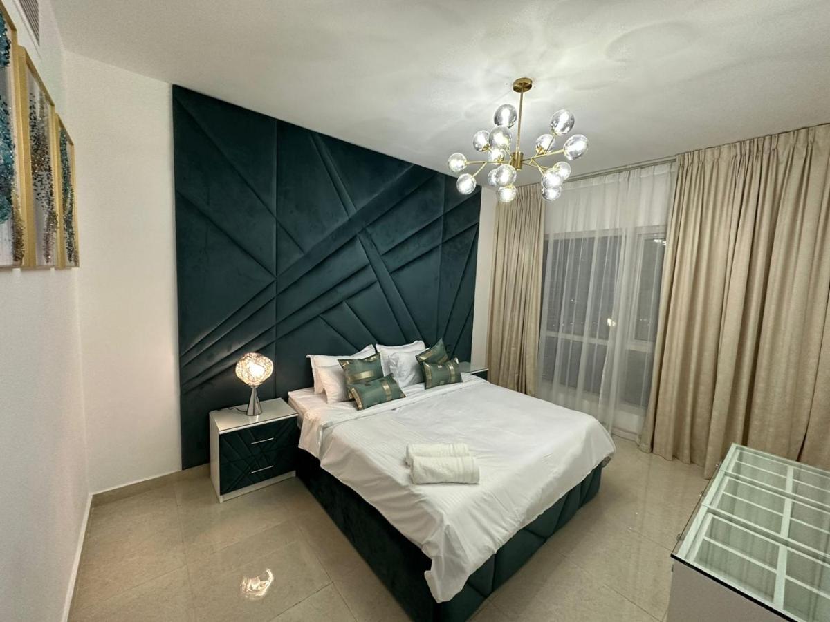 Ultimatestay - Luxurious 4br In Jumeirah Towers Close To Jbr Lägenhet