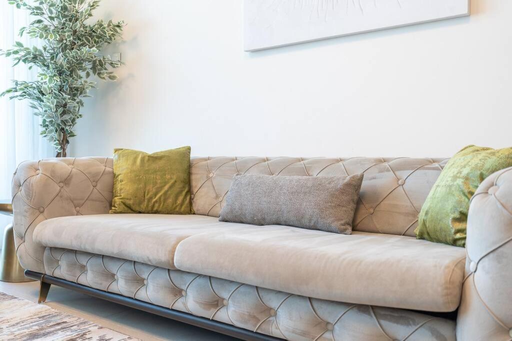 Suiteable Homes - Sensational 3 Bedroom With Mesmerizing Seaview Appartement Dubaï