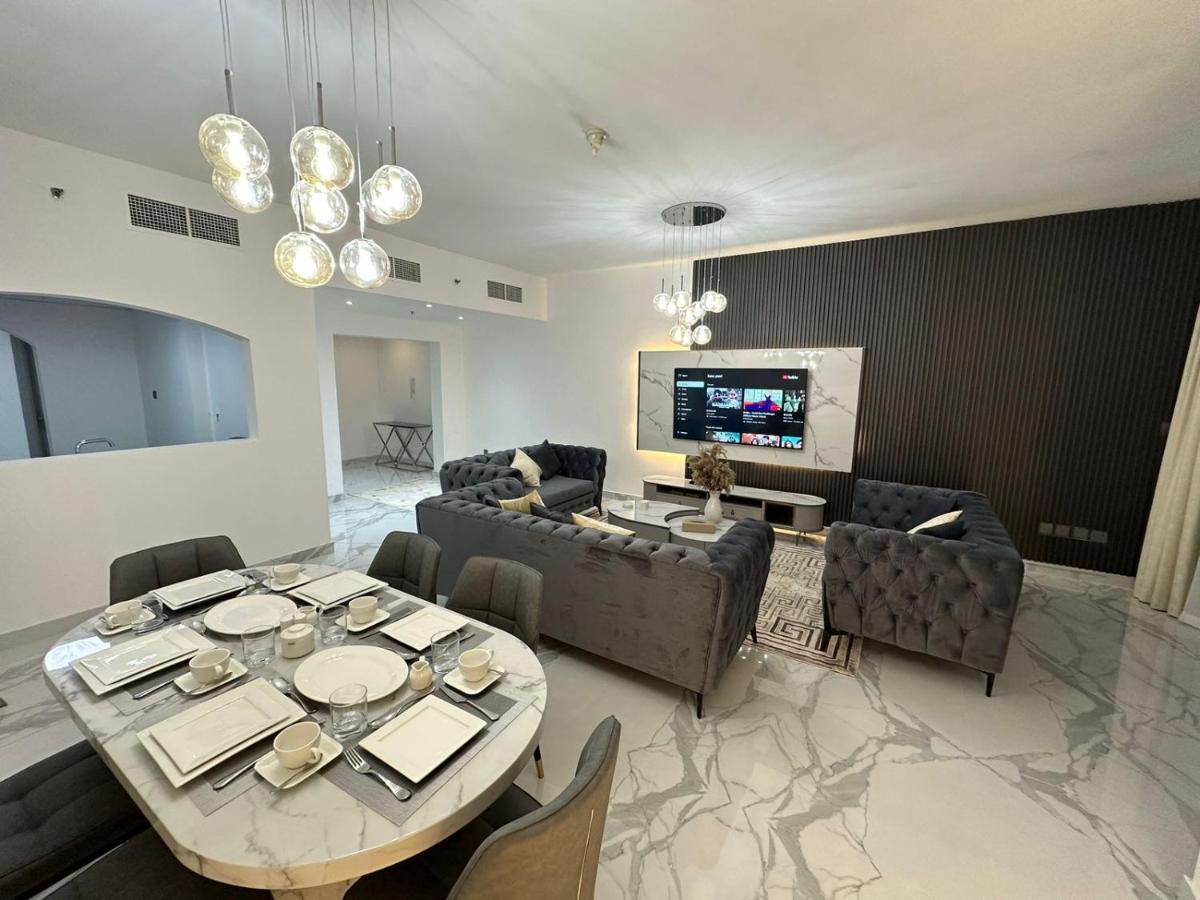Lägenhet Ultimatestay - Luxurious 4br In Jumeirah Towers Close To Jbr *