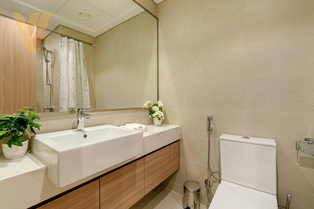 Venduras - Skyline View Farhad Azizi Al Jaddaf Apartment Dubai