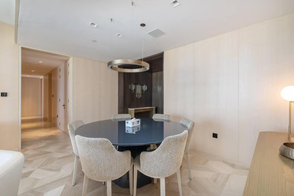 Apartment Experience The Luxe Life In The Palm!