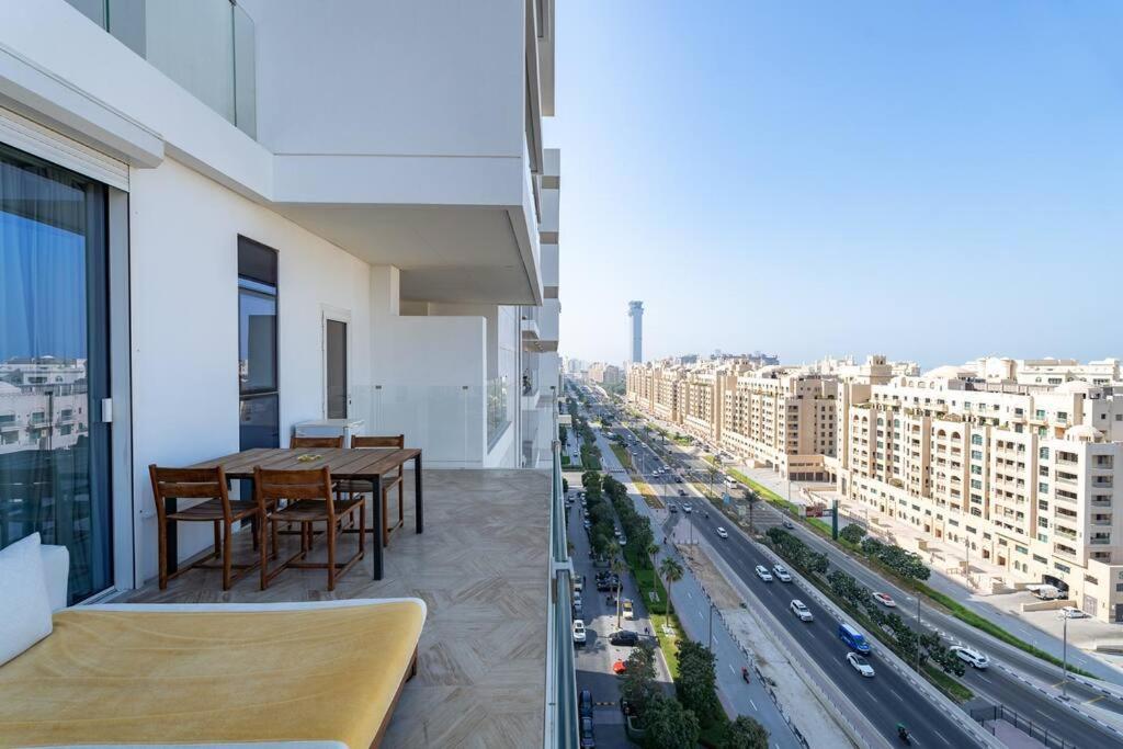 Experience The Luxe Life In The Palm! Dubai