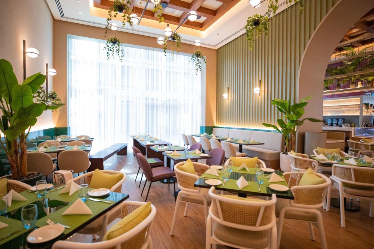 Hotel Four Points By Sheraton Sheikh Zayed Road 4*