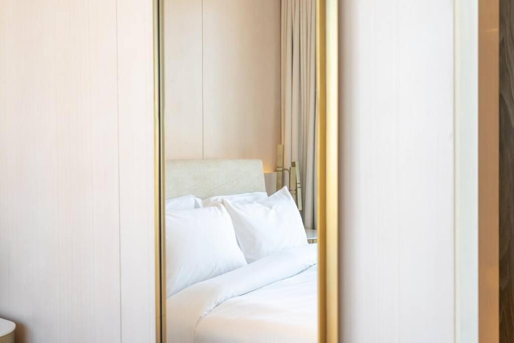 Experience The Luxe Life In The Palm!