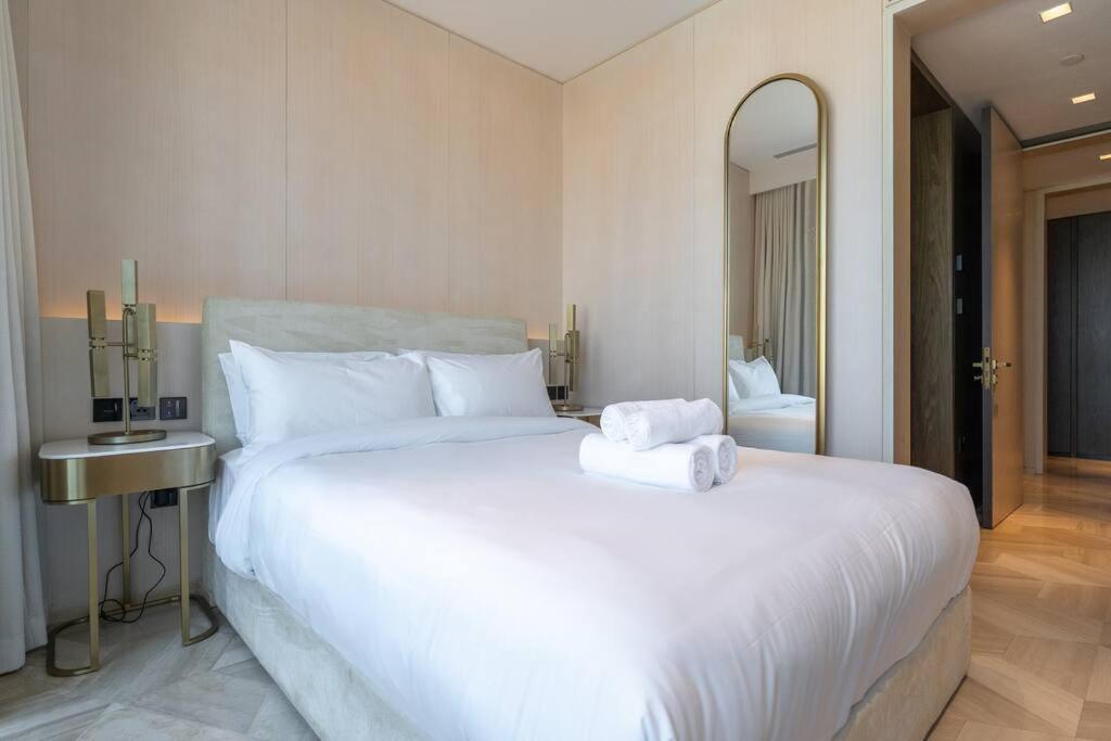 Experience The Luxe Life In The Palm! Apartment *
