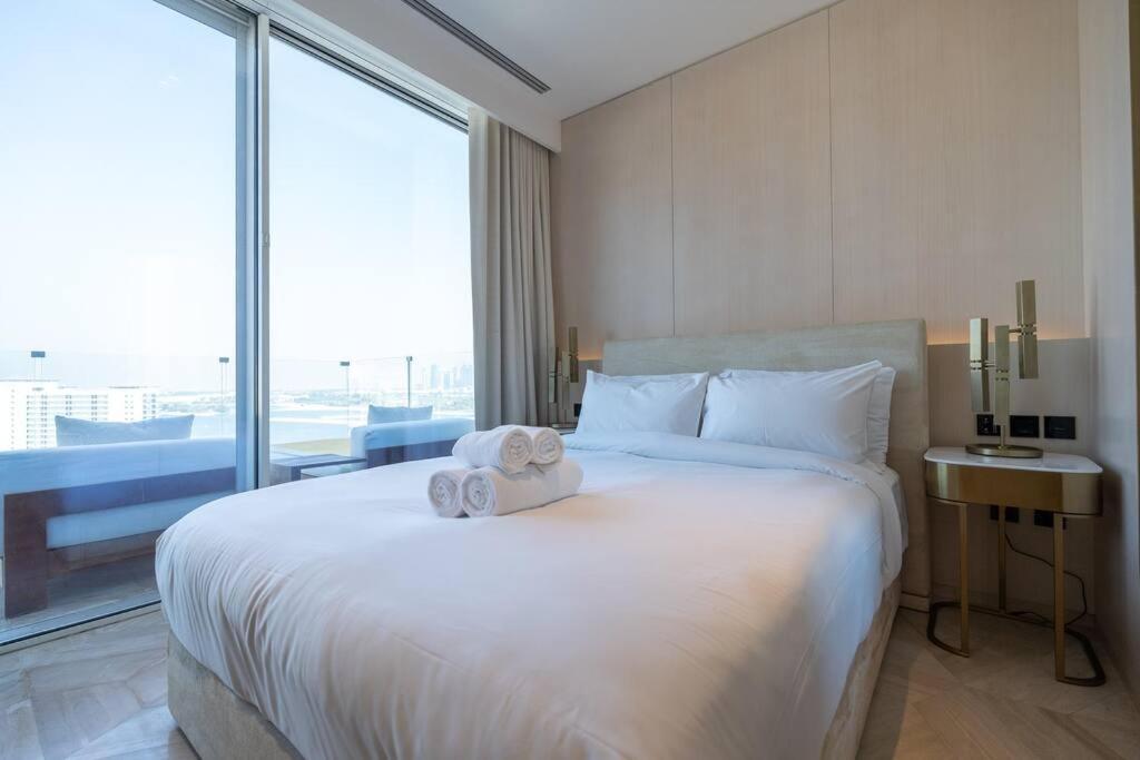 Experience The Luxe Life In The Palm! * Dubai